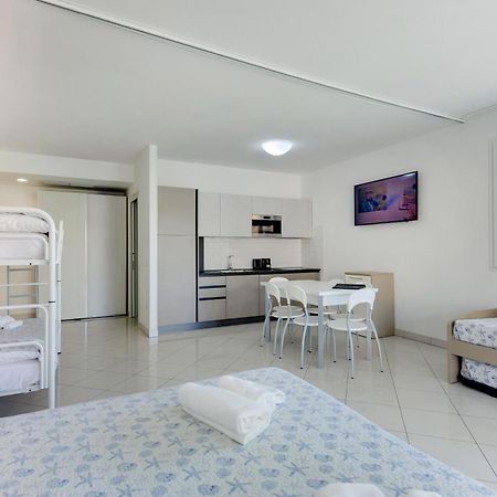 Residence I Diamanti - Siroli Collection Cervia Exterior foto